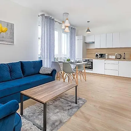 Bm W Centrum Szczecina Otel 3*